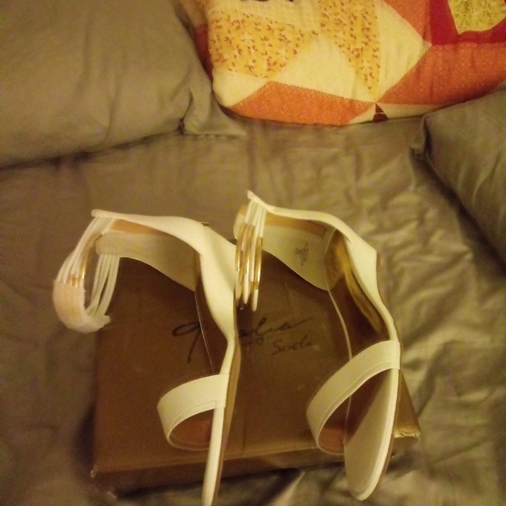 Thalia sodi sandals